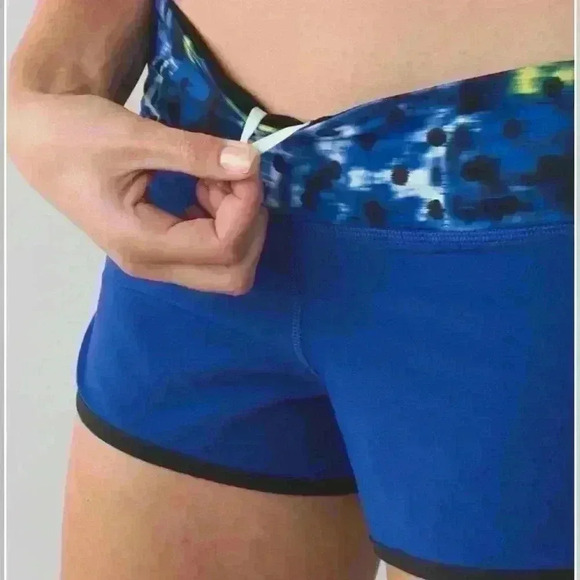 Lululemon Run: Speed Short *4-way Stretch size 6 - Picture 1 of 6